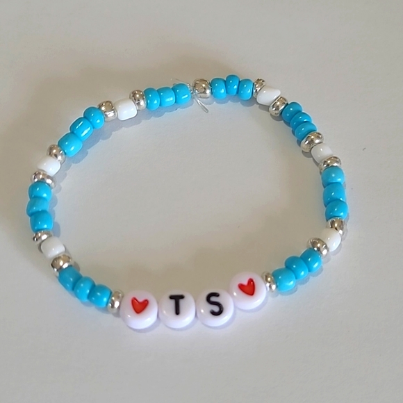 TAYLOR SWIFT BRACELETS - Handmade - Picture 3 of 5